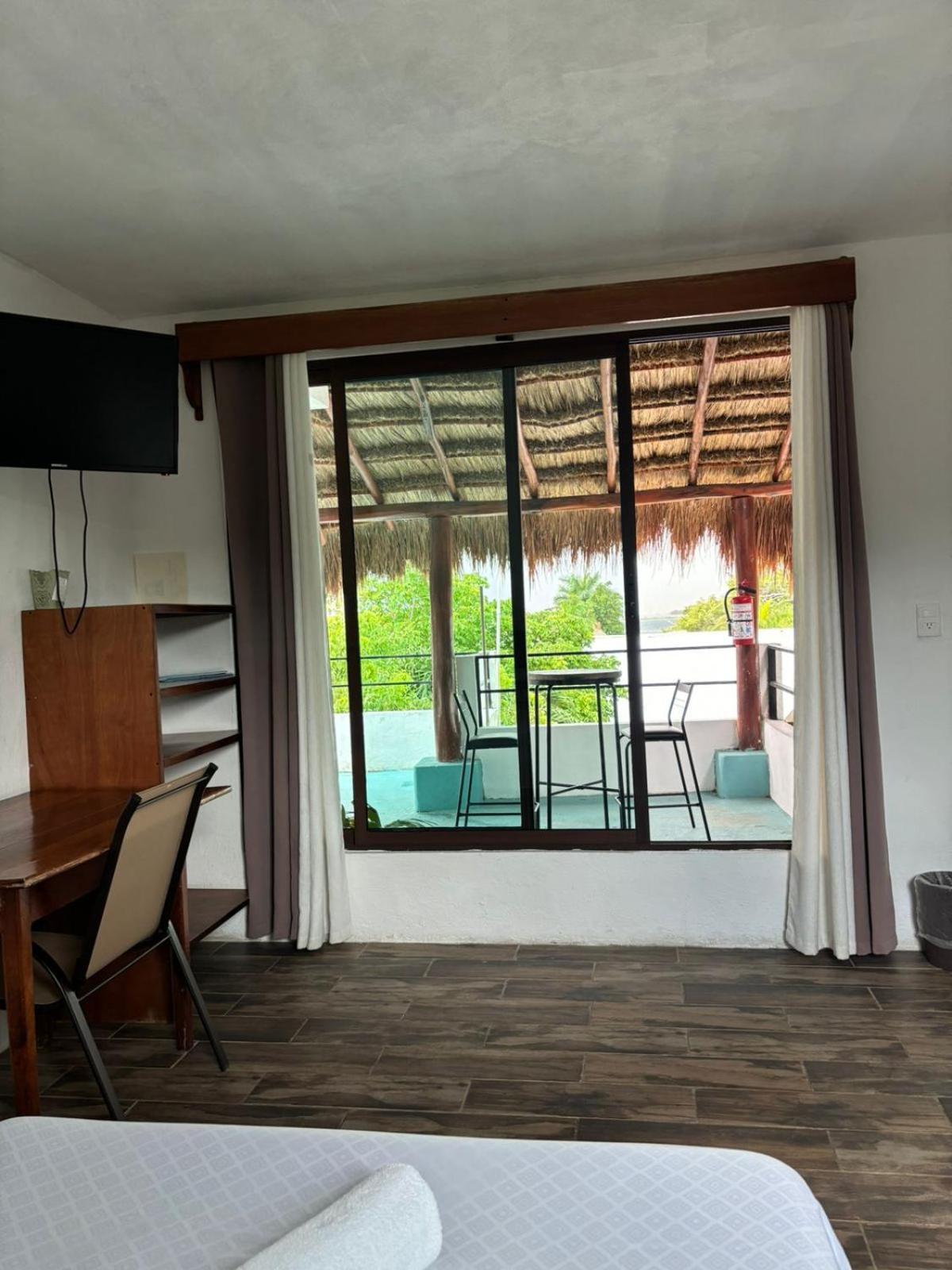 Hotel Miriam Bacalar Kültér fotó